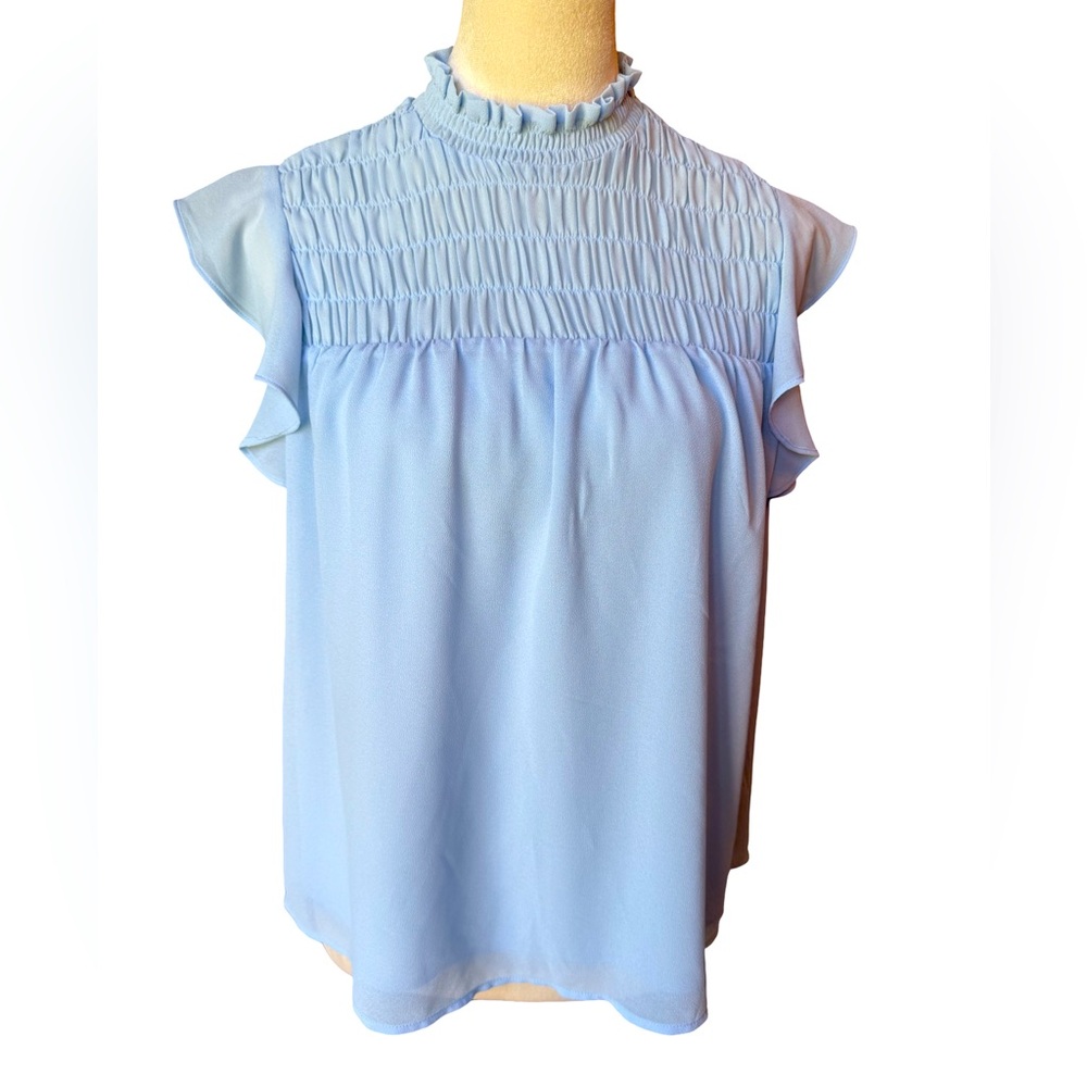 Q+A Los Angeles Flutter Sleeve Blouse Size Medium Baby Blue Chiffon Ruched Flowy